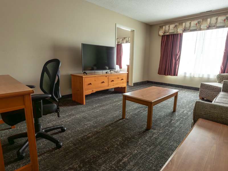 Crossings By Grandstay Inn And Suites - photo 7