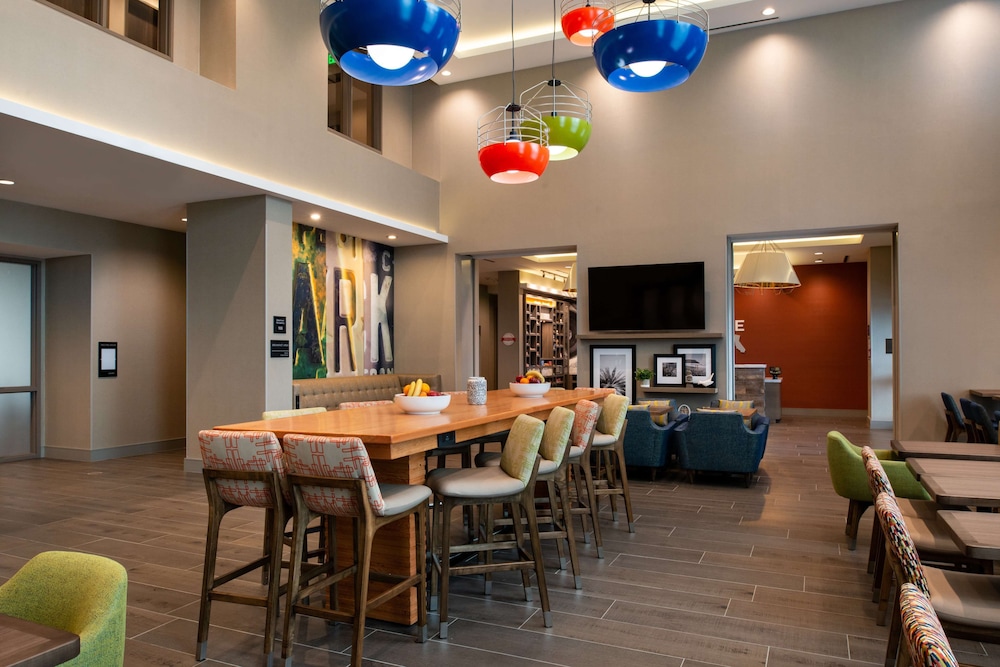 Hampton Inn & Suites Buena Park - photo 40