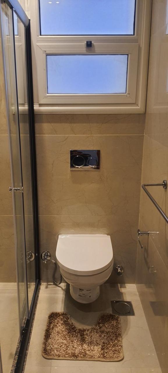 Luxury apartment in Madinaty new Cairo beside Carrefour& 2 malls — 5-Star Luxury Hotel in New Cairo, Egypt