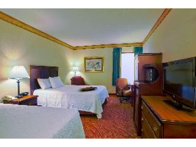 Hampton Inn Manheim - photo 12
