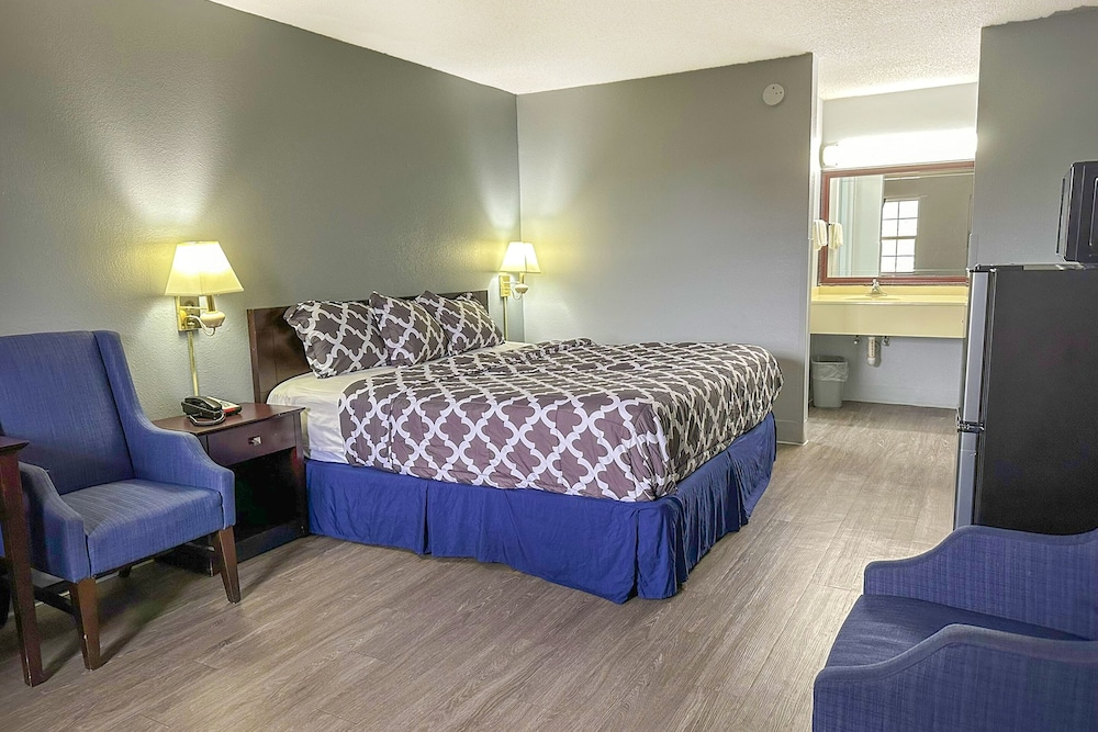 Happy Stay Inn Madisonville I 69 By OYO - photo 19