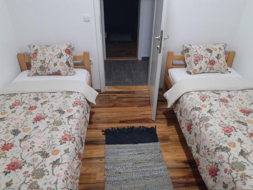 Chalets & Rooms Čarda Šebešfok in Novi Sad, Serbia