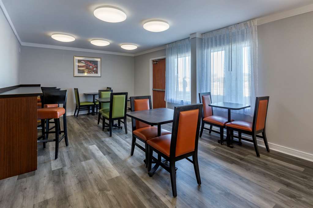 Quality Inn Fayetteville near Fort Bragg - photo 26