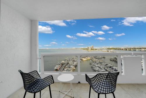 Permanent Vacation Direct Water Views — 4-Star Luxury Hotel in Miami, United States