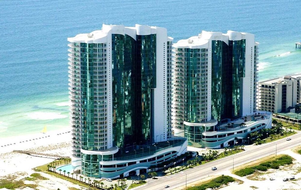 Turquoise Place D2104 3 Bedrooms 3.5 Bathrooms Condo — 4-Star Luxury Hotel in Orange Beach, United States
