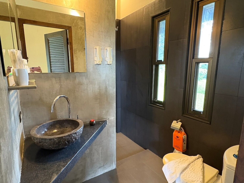 Elephant Camp Maerim — 5-Star Luxury Hotel in Chiang Mai, Thailand