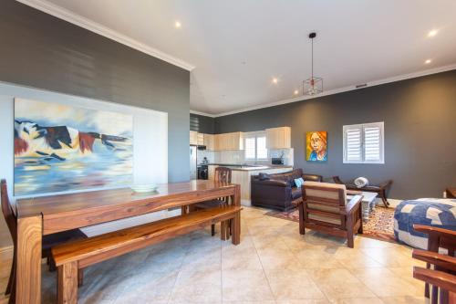 Millwood Apartment