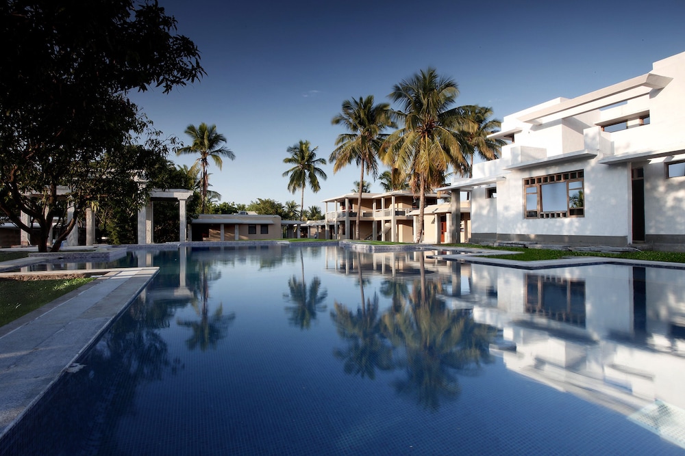 Heritage Resort Hampi — 4-Star Luxury Hotel in Hospet, India