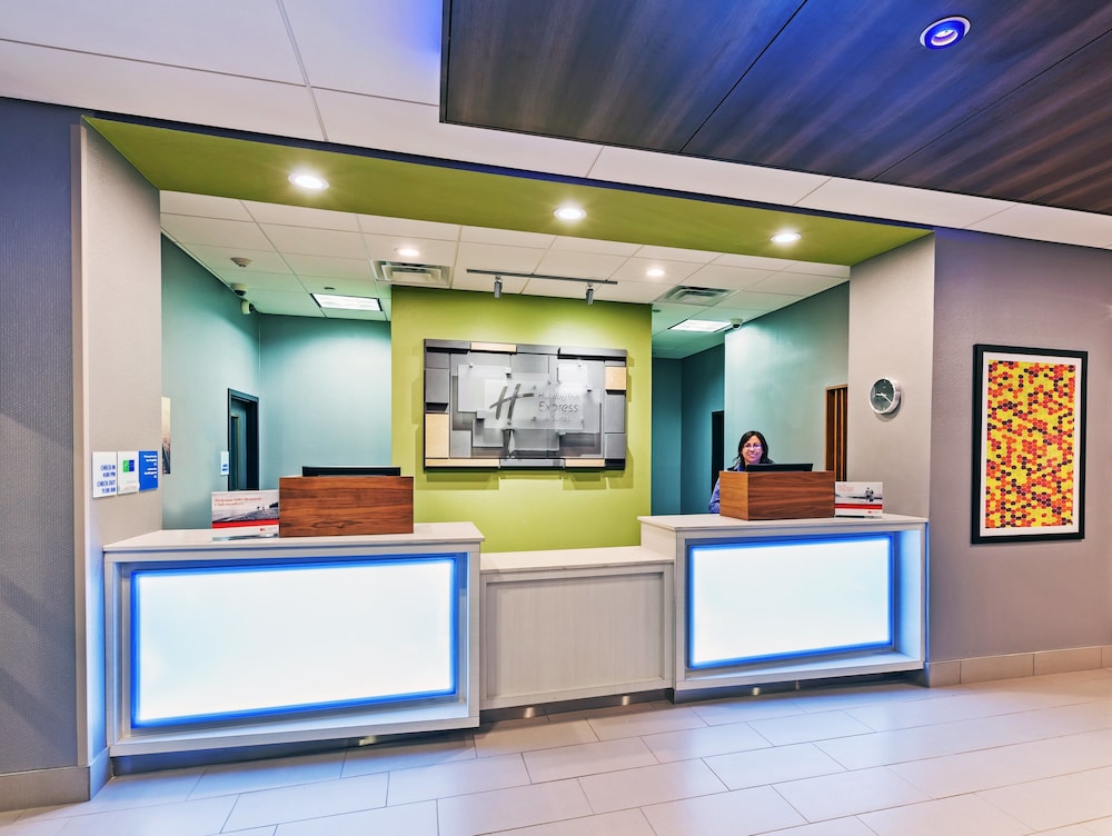 Holiday Inn Express & Suites Perryton by IHG - photo 33