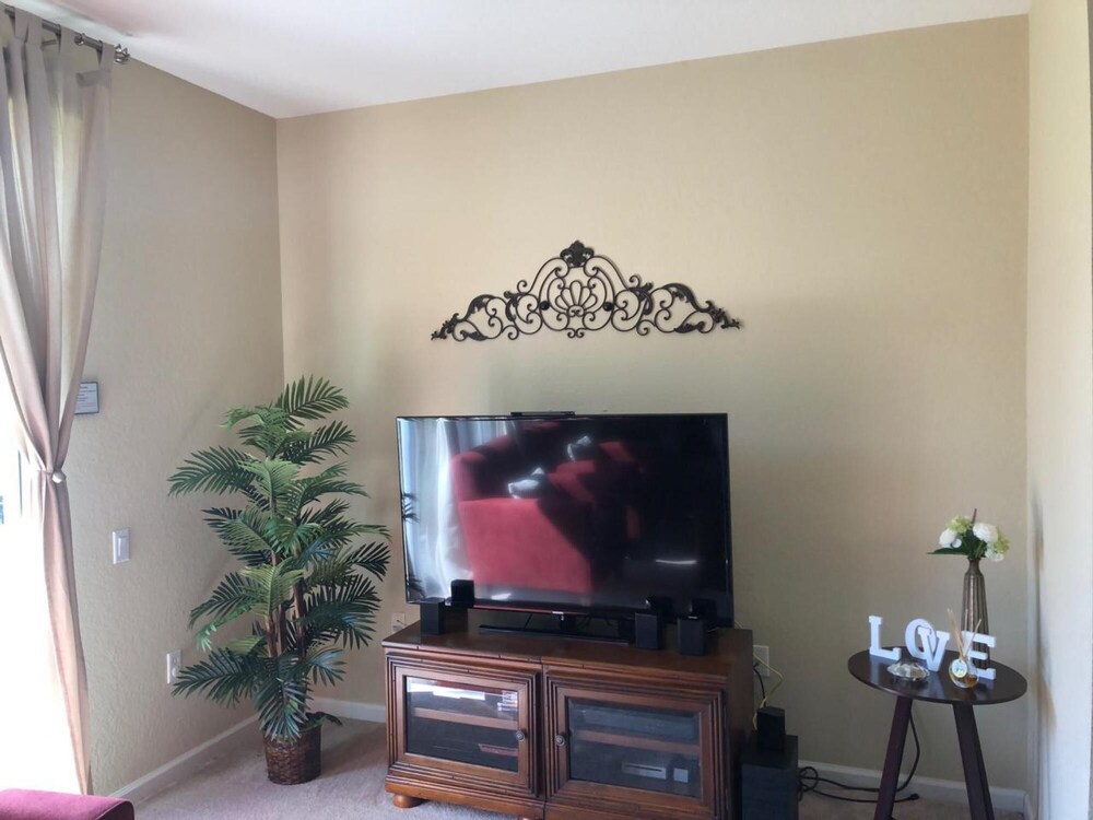 Splendid 3 Bd Close to Universal @ Vista Cay Resort 4830#183 - photo 4