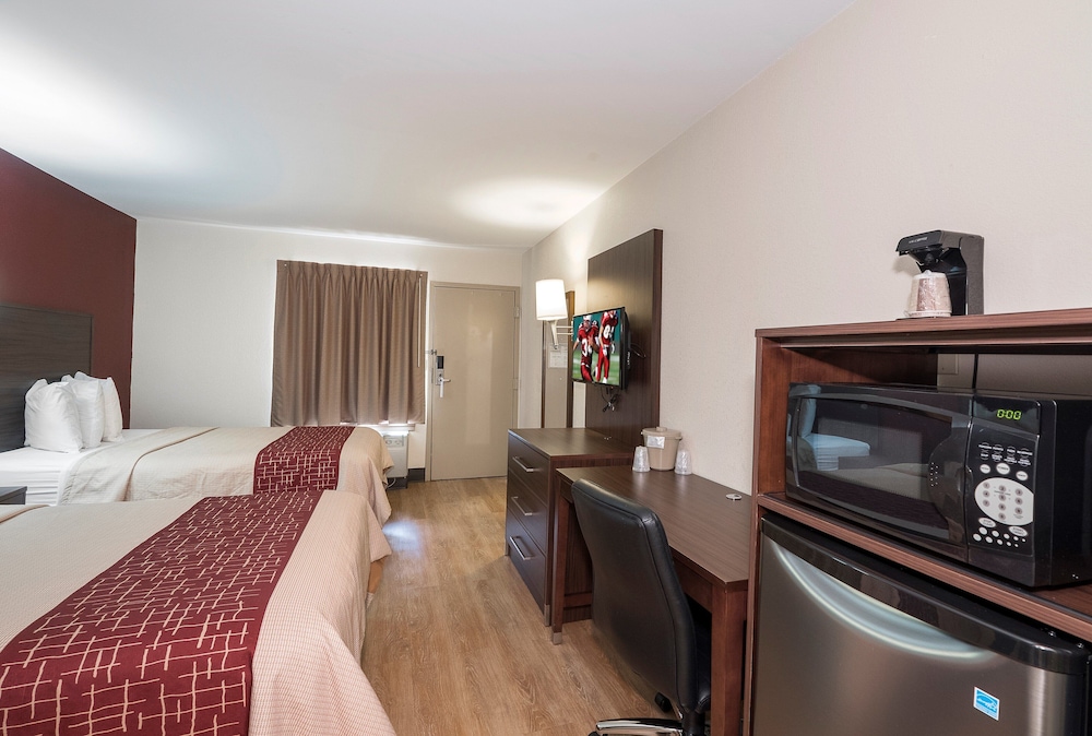 Red Roof Inn Lancaster - photo 6