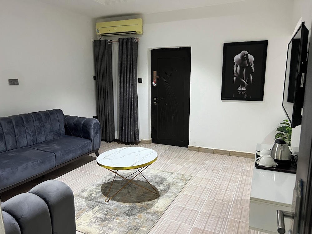 Apartment 550 — 5-Star Luxury Hotel in Abuja, Nigeria