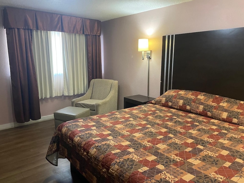 Finns Motel - photo 14