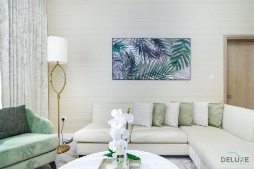 Livbnb 1BR w Spectacular Sea Views in Palm Tower