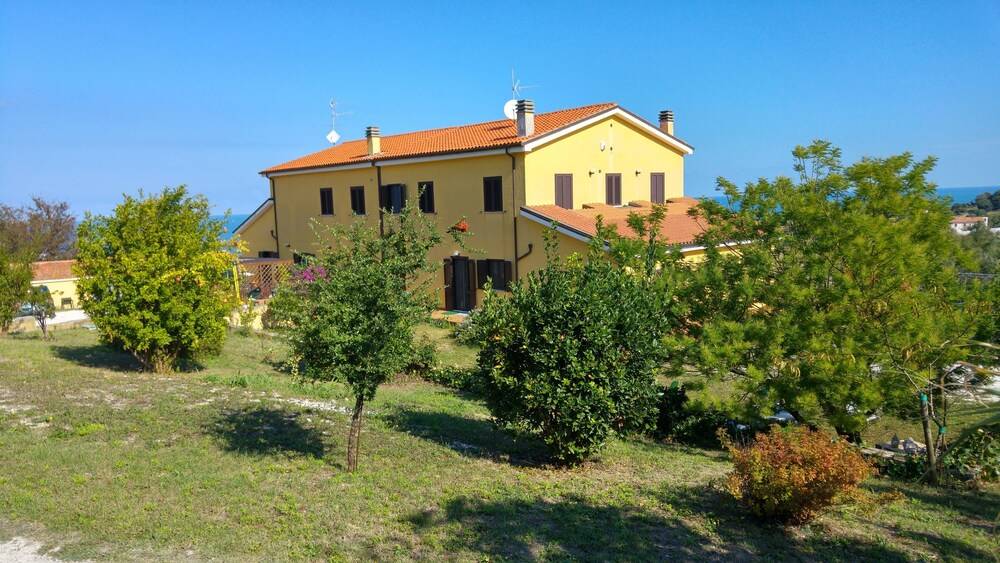 Vistazzurra B&B — 4-Star Luxury Hotel in Ancona, Italy