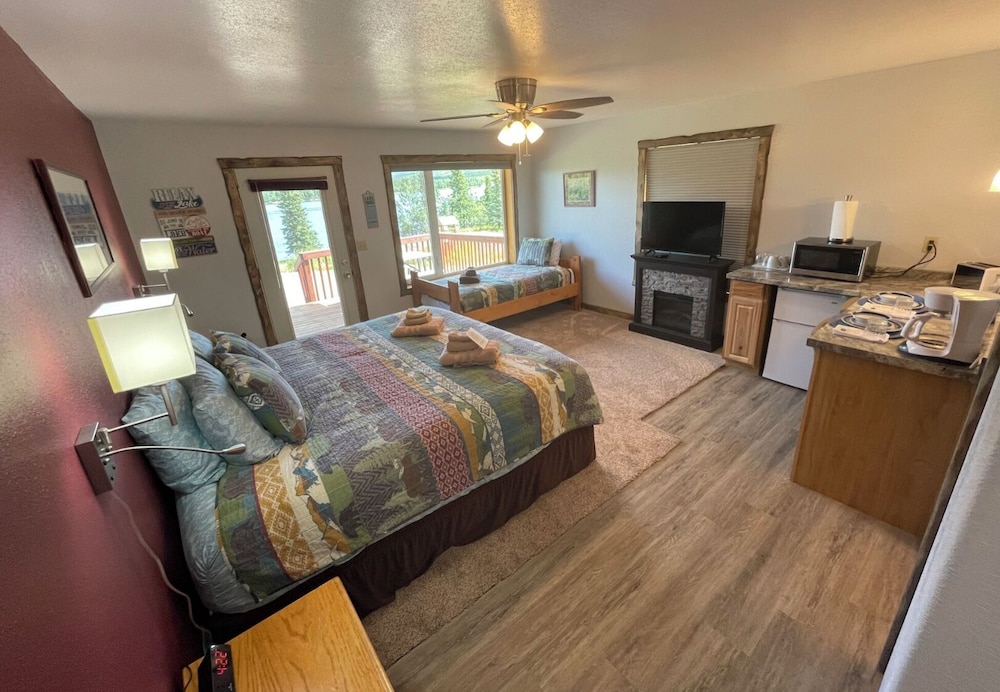 Denali Lakeview Inn - photo 4