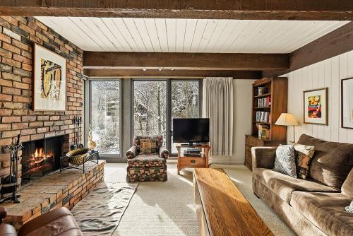 Chateau Roaring Fork