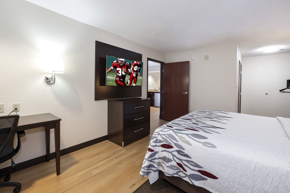 Red Roof Inn & Suites Dover Downtown - photo 5