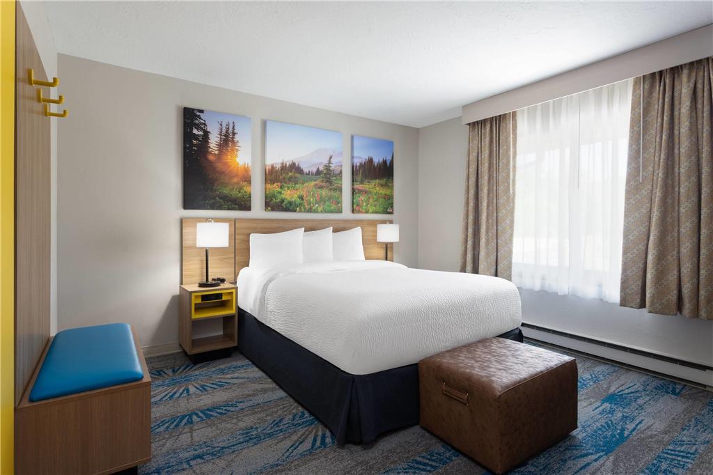 Days Inn and Suites by Wyndham Downtown Missoula University - photo 31