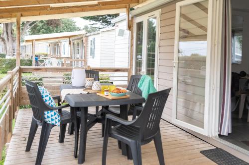 Camping La Yole — 4-Star Luxury Hotel in Saint-Jean-De-Monts, France