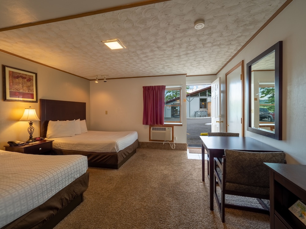 Lake 'N Pines Motel - photo 13