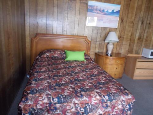 The Atomic Inn - photo 9