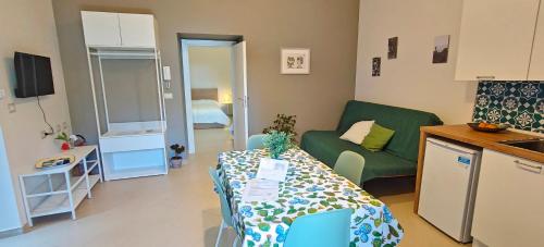 Al vico di via Marzulli in Acireale, Italy