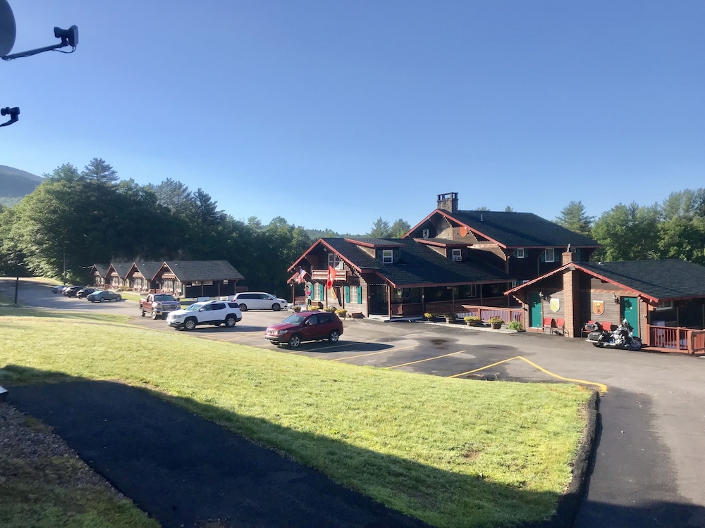 Swiss Chalets Village Inn - photo 84