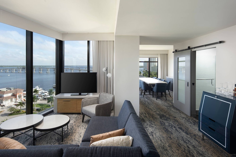 Luminary Hotel & Co. Autograph Hotels - photo 34