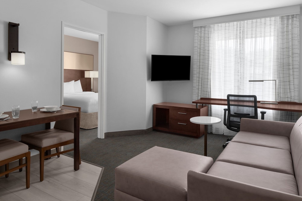 Residence Inn By Marriott Santa Clarita Valencia - photo 15