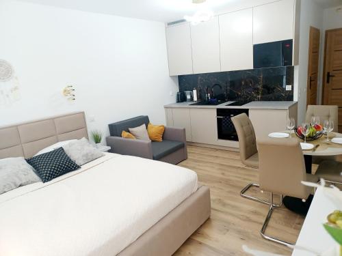 AJP Gold Szczecin Dąbie — 4-Star Luxury Hotel in Szczecin, Poland
