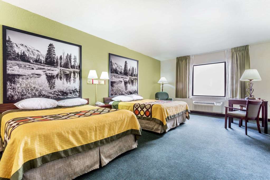 Super 8 by Wyndham Wendover - photo 10