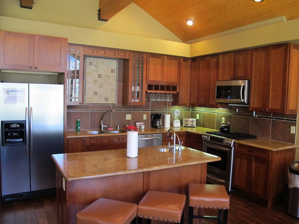 Convict Lake Resort - photo 150