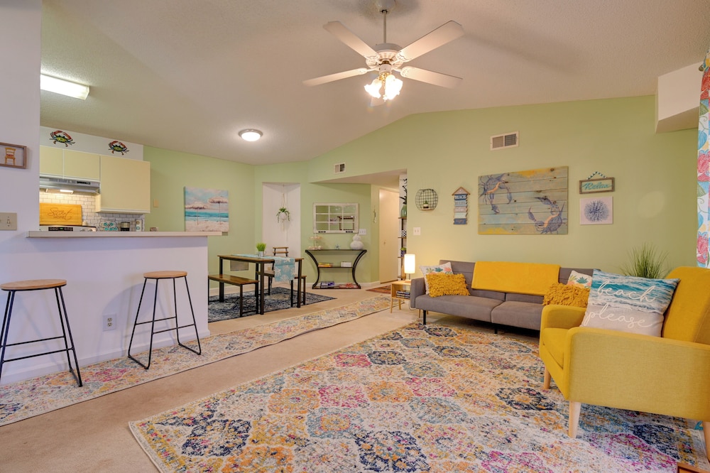 2 Mi to Surfside Beach Myrtle Beach Condo — 4-Star Luxury Hotel in Myrtle Beach, United States