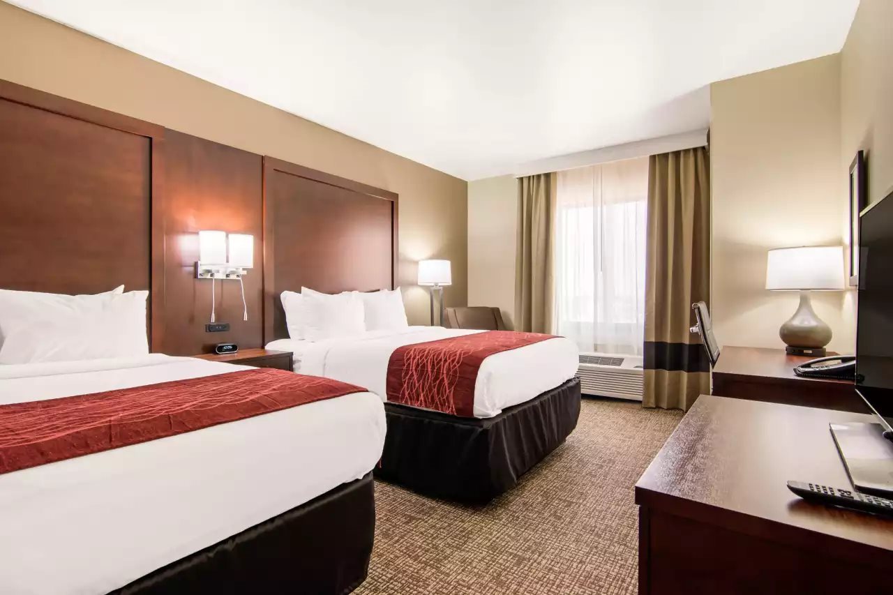 Comfort Inn & Suites Independence - photo 25