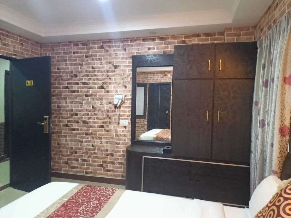 Queen Emperor in Tiruchirappalli, India