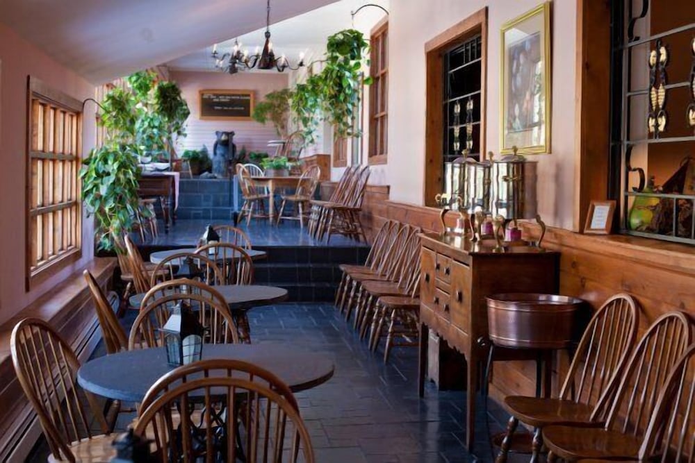 Stroudsmoor Country Inn - photo 3