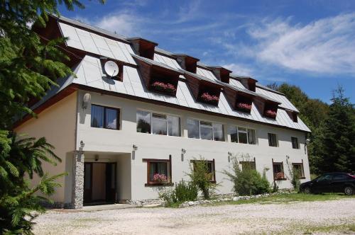 Complexul Turistic Cheile Butii in Hunedoara, Romania