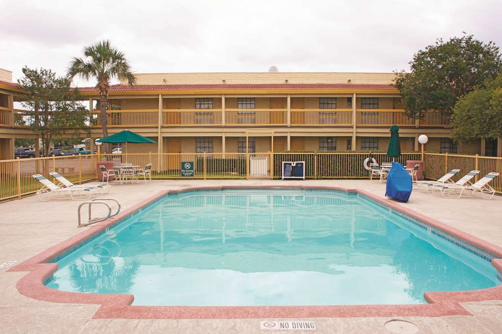 La Quinta Inn By Wyndham IH 10 West San Antonio TX - photo 7