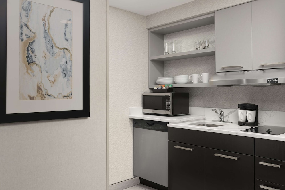 Homewood Suites By Hilton York - photo 17