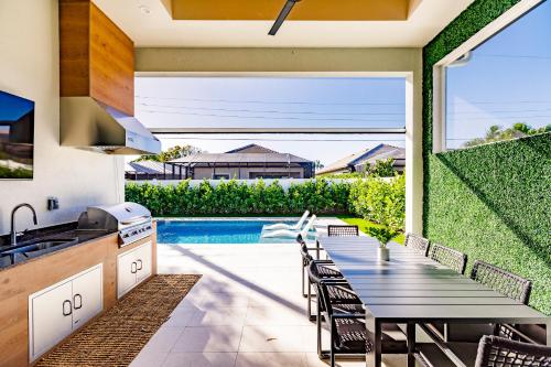 Naples Calming Waves Luxury Home 4 3 — 4-Star Luxury Hotel in Naples, United States