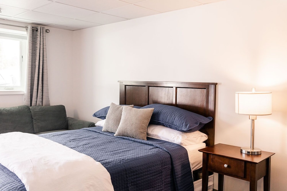 Alaska Frontier Inn - photo 4