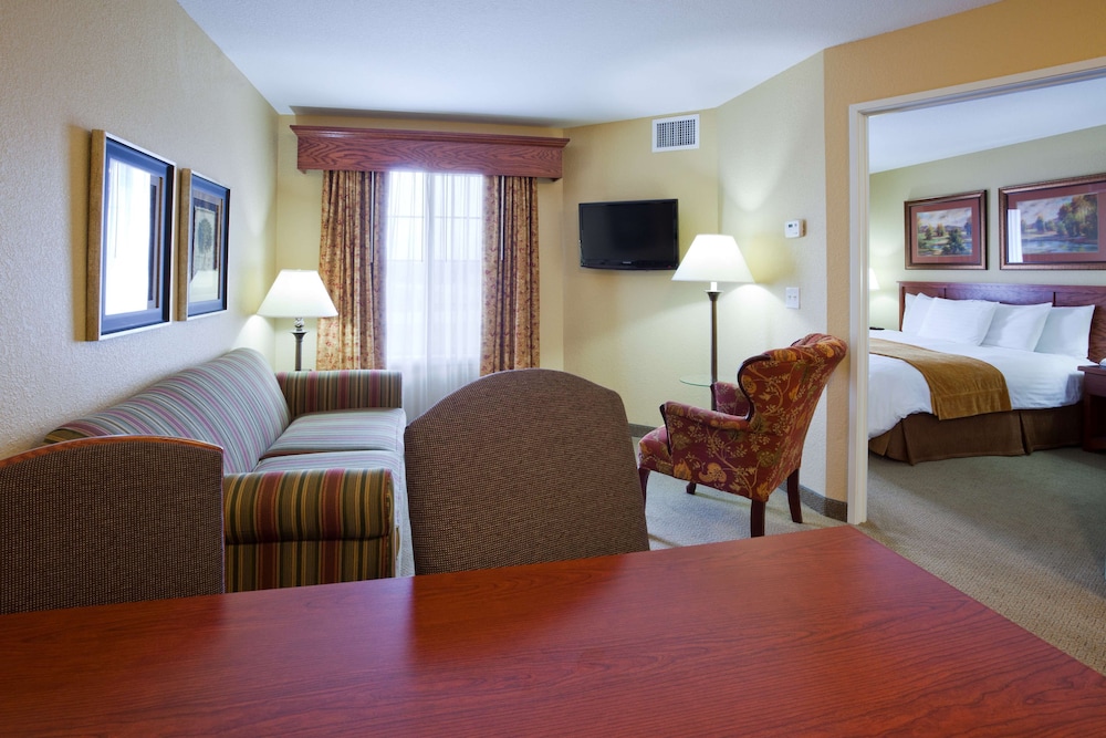GrandStay Residential Suites Hotel - photo 13