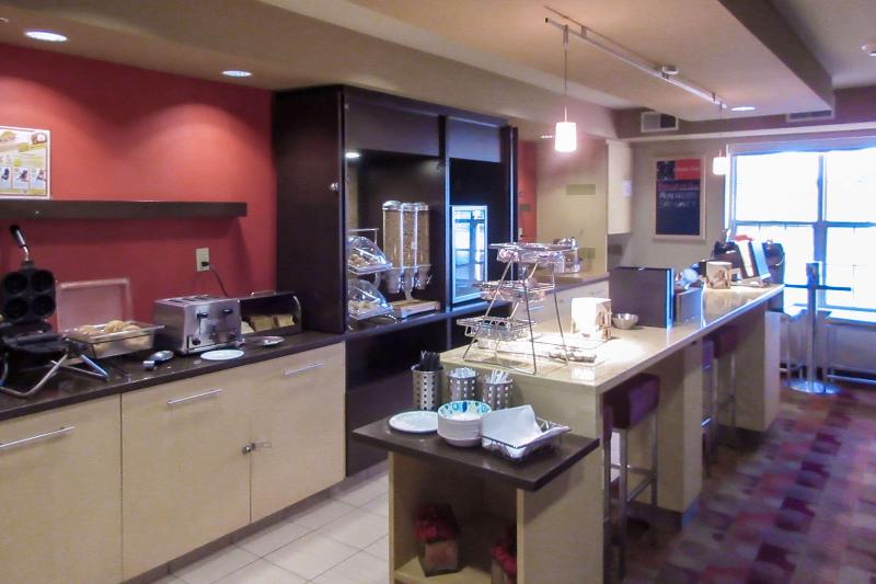 MainStay Suites Columbus Worthington - photo 30