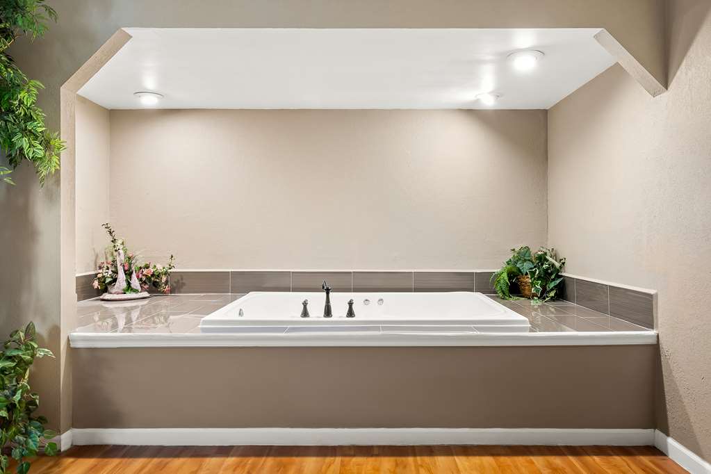 Signature Inn Danville - photo 30