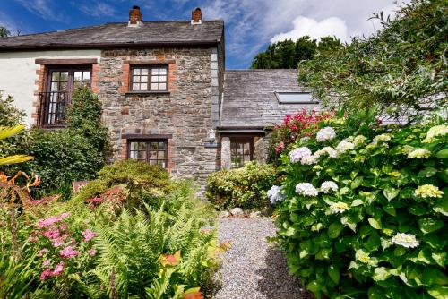 Ash Cottage — 4-Star Luxury Hotel in Launceston, United Kingdom