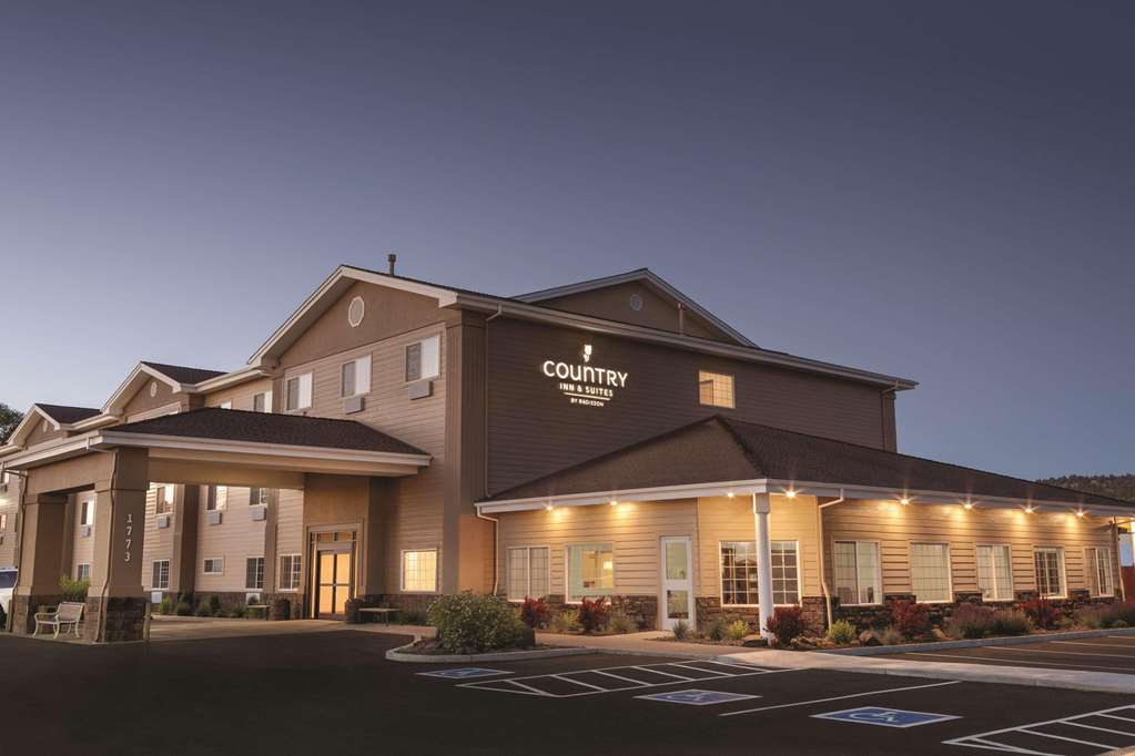 Country Inn & Suites by Radisson Prineville OR - featured photo