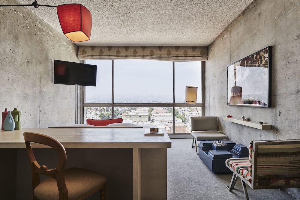 The Line Hotel - photo 10