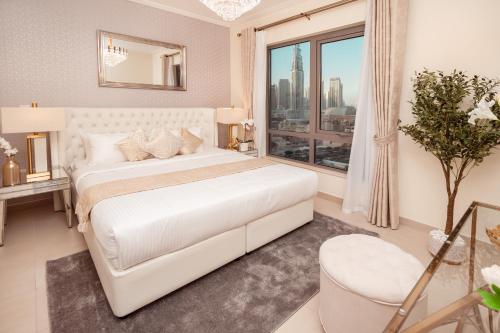 Elite Royal Apartment Panoramic Full Burj Khalifa Fountain & Skyline view Baron — 5-Star Luxury Hotel in Dubai, United Arab Emirates