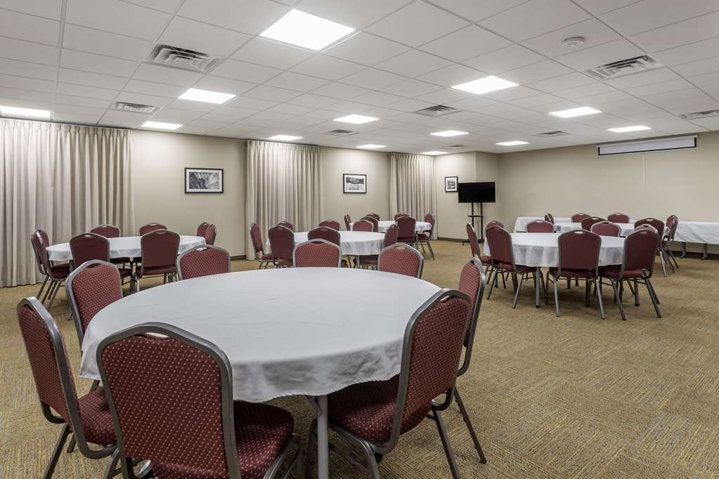 MainStay Suites Bowling Green North - photo 24
